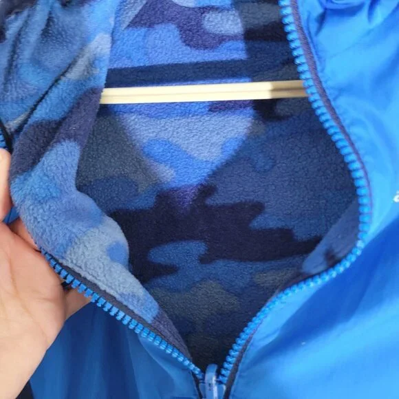 Eddie Bauer Reversible Jacket Boys XS Blue Camo Fleece Hooded Full Zip - Picture 3 of 6
